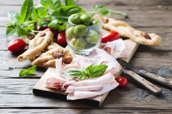 Antipasto with chicken ham — Stock Photo, Image