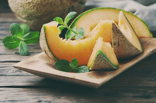 Świeże plasterki melon — Zdjęcie stockowe