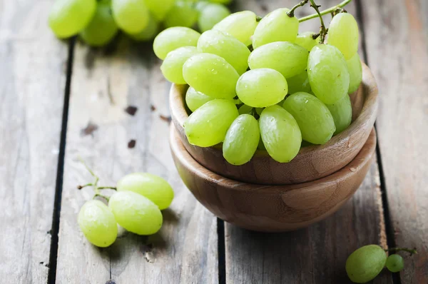 Fresh white grapes — Stock Photo, Image