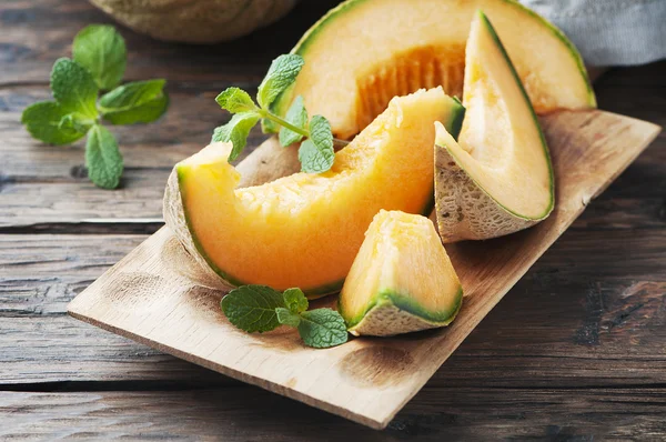 Frische Orangenmelone — Stockfoto