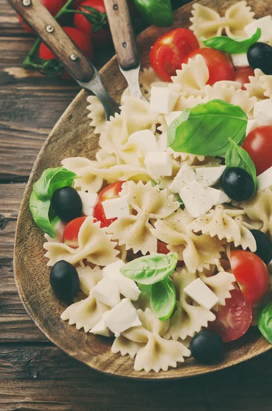 Salad with cold pasta — Stock Photo, Image