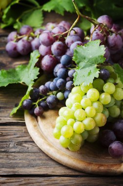 Siyah ve beyaz üzümler