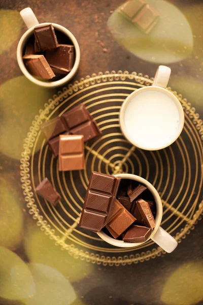 Téli Ünnep Fogalma Csokoládé Tejdarabok Forró Csokoládé Italhoz — Stock Fotó
