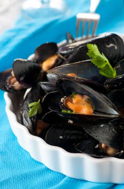 Pişmiş lezzetli midye