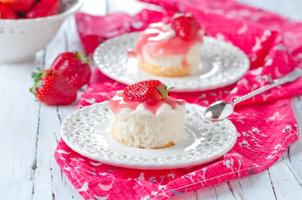 Pasteles de fresa dulce —  Fotos de Stock