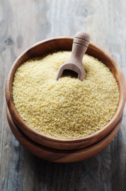 Masada pişmemiş kuskus