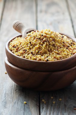 Pişmemiş sardinain makarna fregola