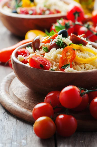 Couscous con verdure e olive — Foto Stock