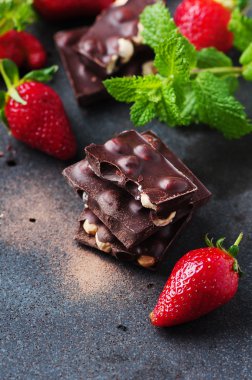 Çikolata nane ve çilek ile