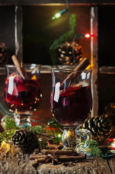 Traditionele winter warme wijn — Stockfoto
