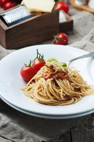 Pasta boloñesa con carne —  Fotos de Stock