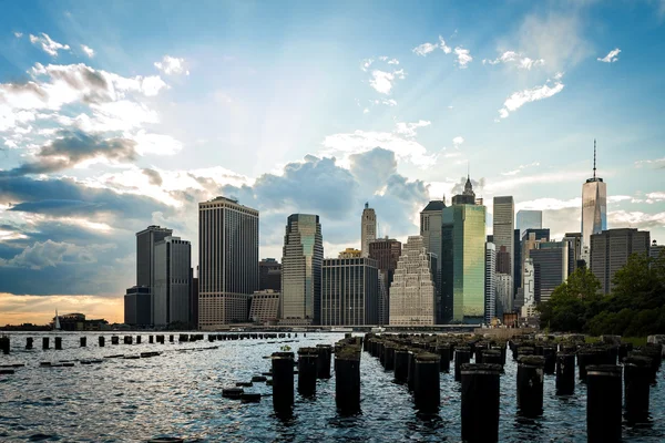 Panorama Lower Manhattan Some Pylons Stick Out Water Cloudy Day — Stock Photo, Image