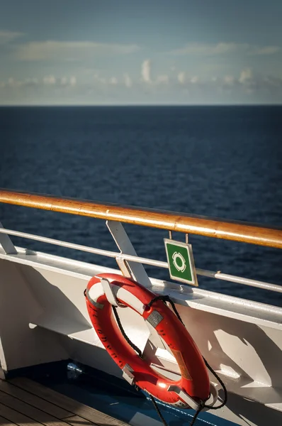 Life ring on a cruise ship — Stock Photo, Image