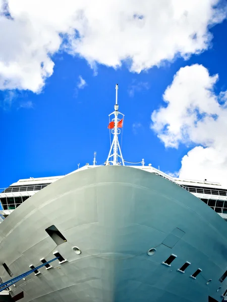 The hull of a cruise ship — Stock Photo, Image