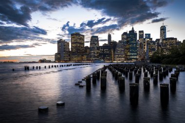 gün batımında New york skyline