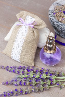 Lavanta çiçekleri spa