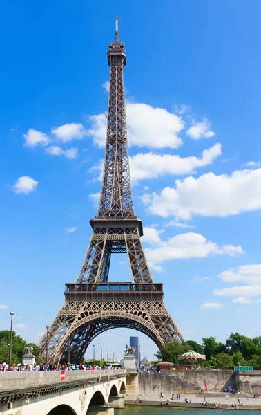 Eiffel tour over Seine river — Stock Photo, Image