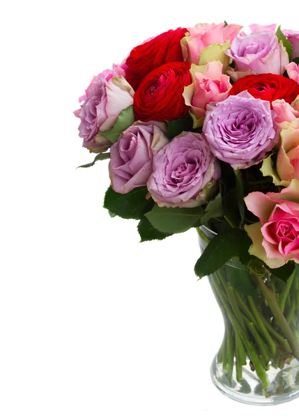 Kytice z čerstvých růží a Pryskyřník — Stock fotografie