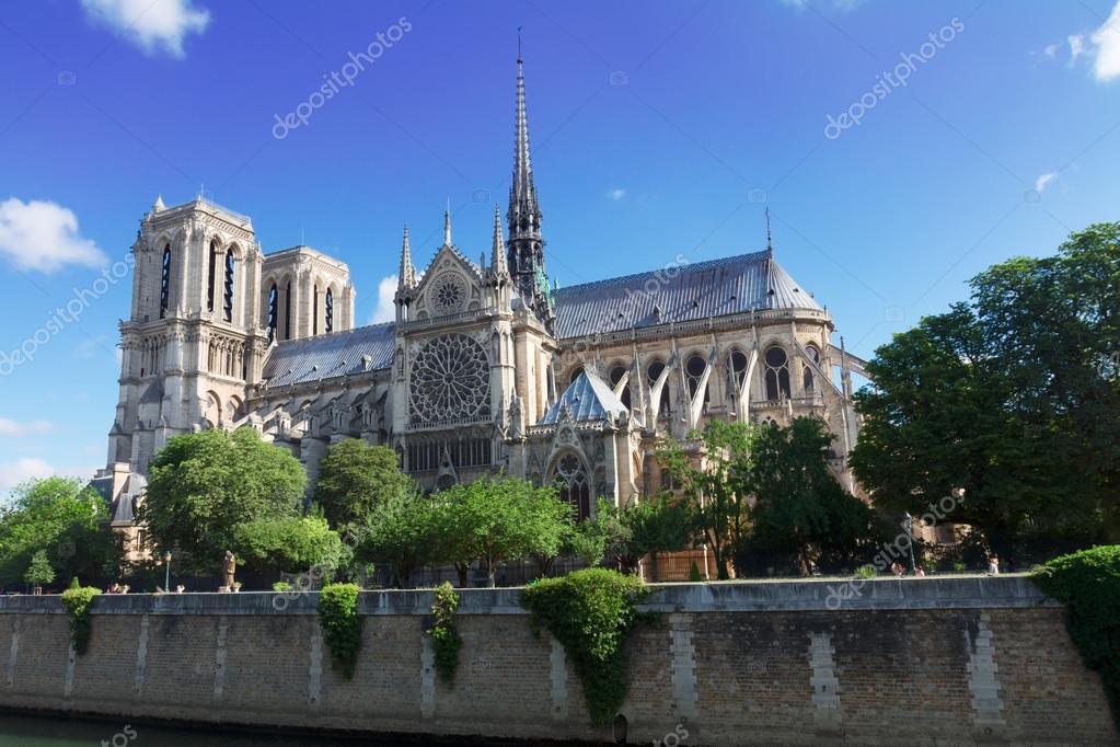 Собор Парижской Богоматери Стоковое Фото ©Neirfys 115447792