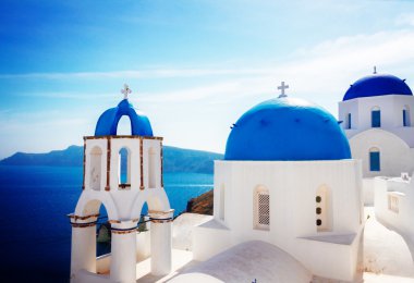 Mavi kubbeli kaldera manzarası, Santorini.