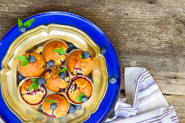 Cupcakes with blueberry — Stock Photo, Image