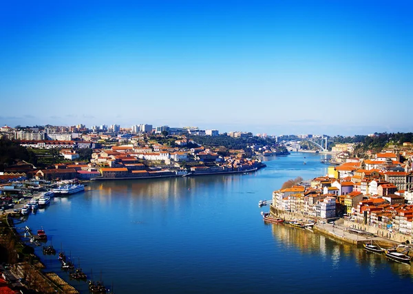 Heuvel met oude stad van porto, portugal — Stockfoto