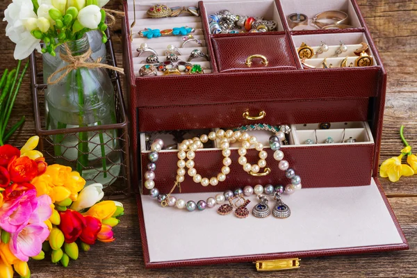 Jewellery in box — Stock Photo, Image