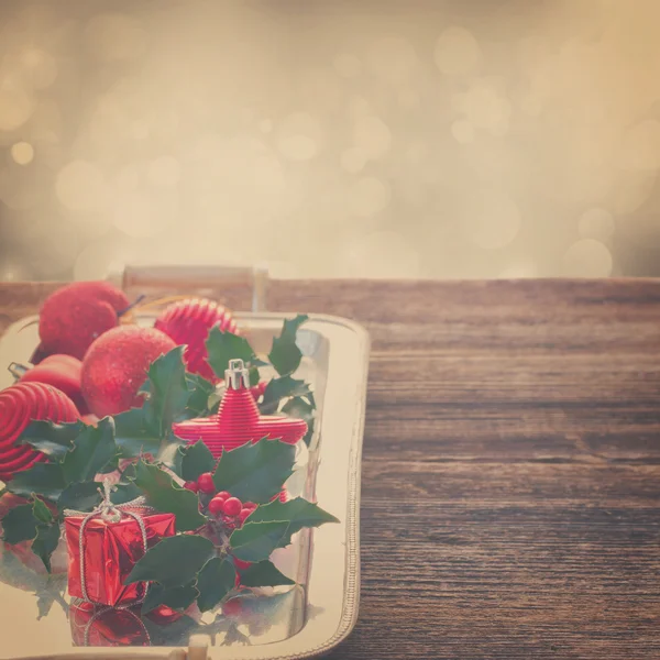ホリーの緑の葉と赤い漿果 — ストック写真