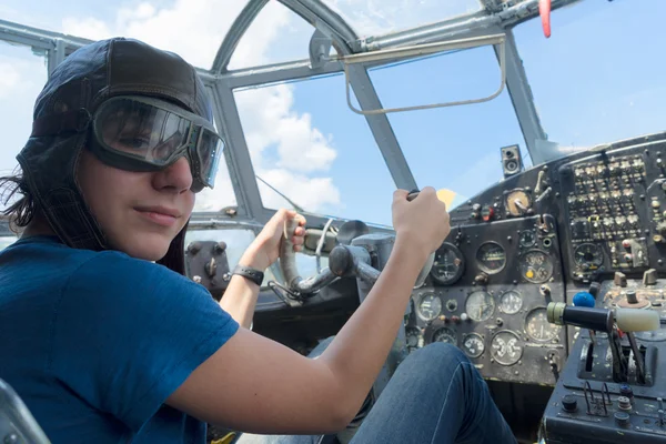 Tonåring pojke pilot — Stockfoto