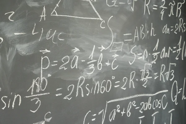 Mathematische Formeln auf Tafel — Stockfoto