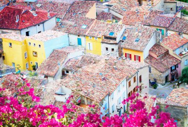 Moustiers-Sainte-Marie, Fransa, Provence.