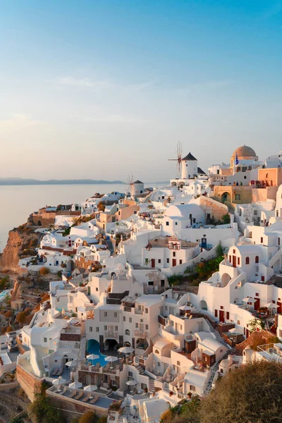 Vesnice Oia v noci, Santorini — Stock fotografie