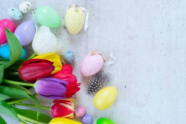 Laleli Paskalya yumurtası.