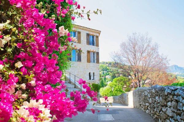 Krásné staré město Provence — Stock fotografie