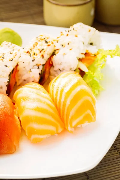 Ebéd sushi étellel — Stock Fotó