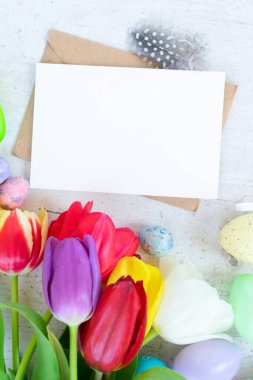 Laleli Paskalya yumurtası.