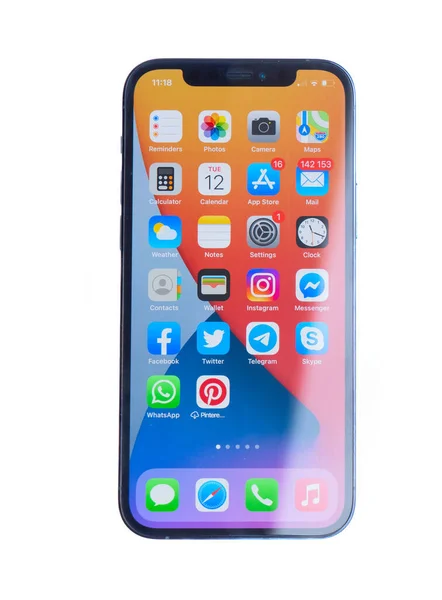 Iphone 12 pro na białym tle — Zdjęcie stockowe