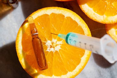 Citrus meyveli C vitamini serumu yağlı güzellik bakımı