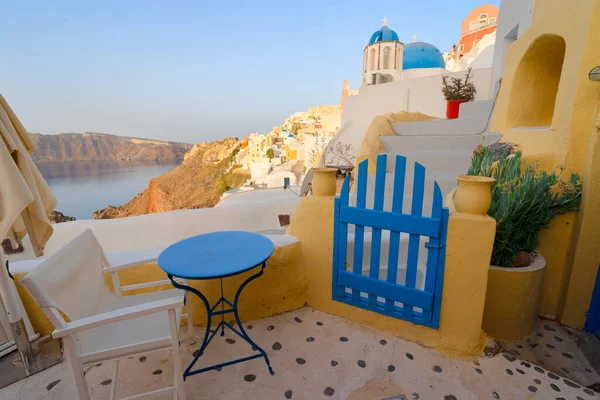 Oia, traditionell grekisk by — Stockfoto