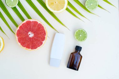 Citrus meyveli C vitamini serumu yağlı güzellik bakımı