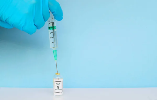 Mahing covid 16 vaccine injection