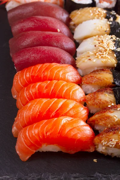 Japanisches Sushi — Stockfoto