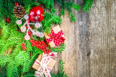 Noel hediyesi vermek