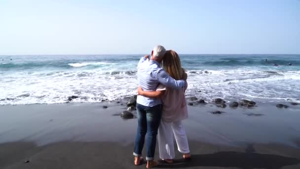 Životní styl s kavkazským starším párem — Stock video