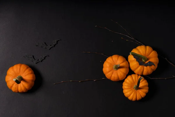 Scène d'Halloween sur fond orange — Photo