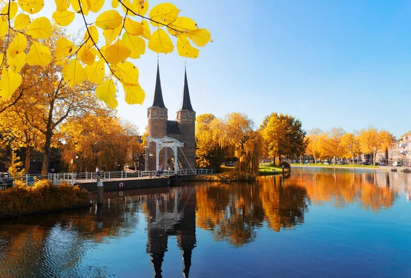 Oosrpoort gate in Delft, Nederland — Stockfoto