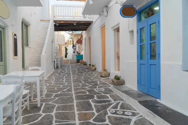 Naoussa Typická Bílá Ulice Malá Vesnice Ostrově Paros Řecko — Stock fotografie