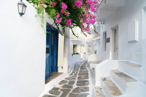 Typická Bílá Ulice Ostrova Mykonos Řecko — Stock fotografie