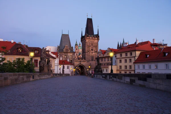 Karlsbron på natten, Prag — Stockfoto