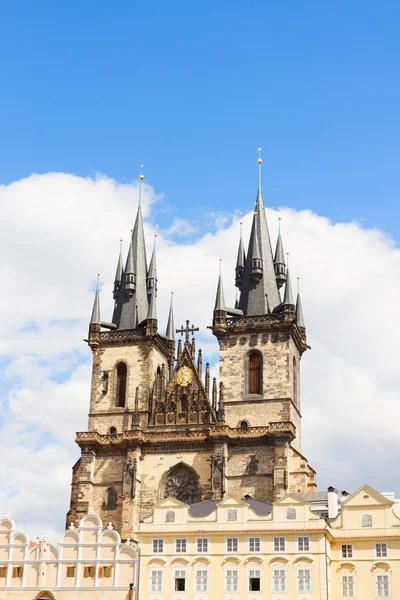 Fassade der Kathedrale von Tyn — Stockfoto